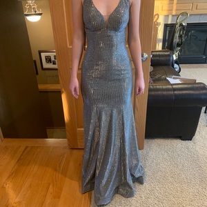 Selling my prom dress never been worn size 0
